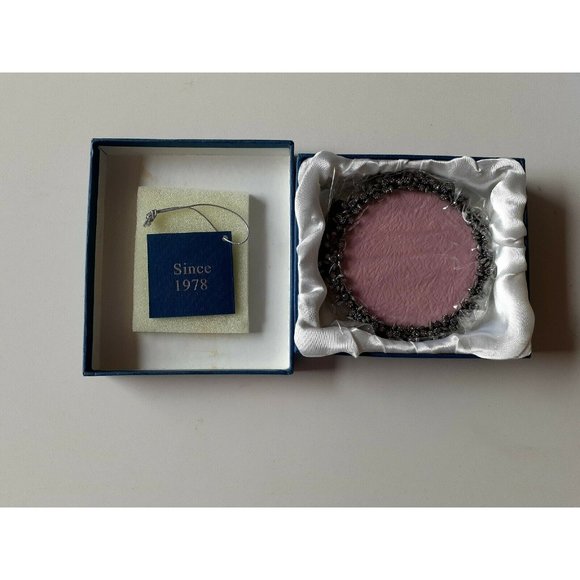 Dazzlers Collectibles Decorative Round  Picture Frame  Size 4 in  - Picture 1 of 5